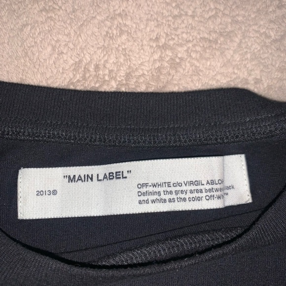 OFF-WHITE “SKULLS FLOATING” T-SHIRT - Picture 3 of 7